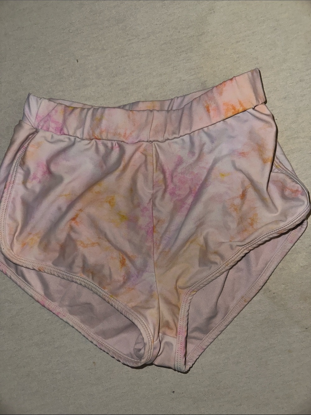 Kids Size S Decree Pink Tie-Dye Active Shorts